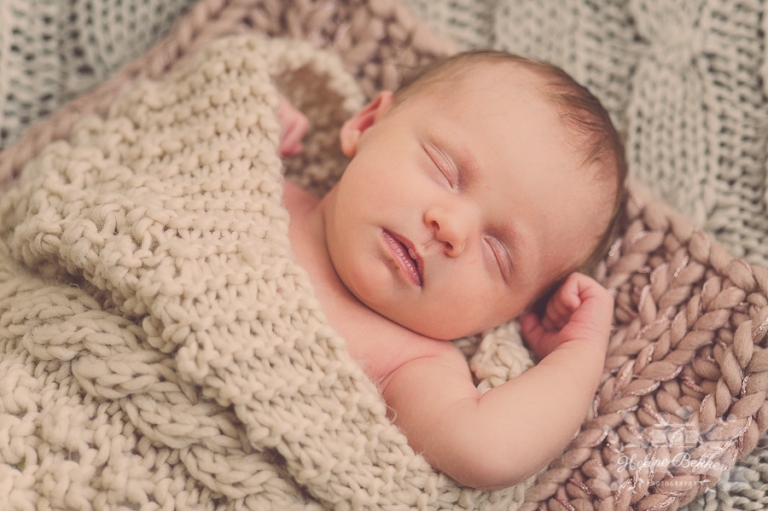Gorgeous 2 week old Baby McKenna | Newborn Photographer London
