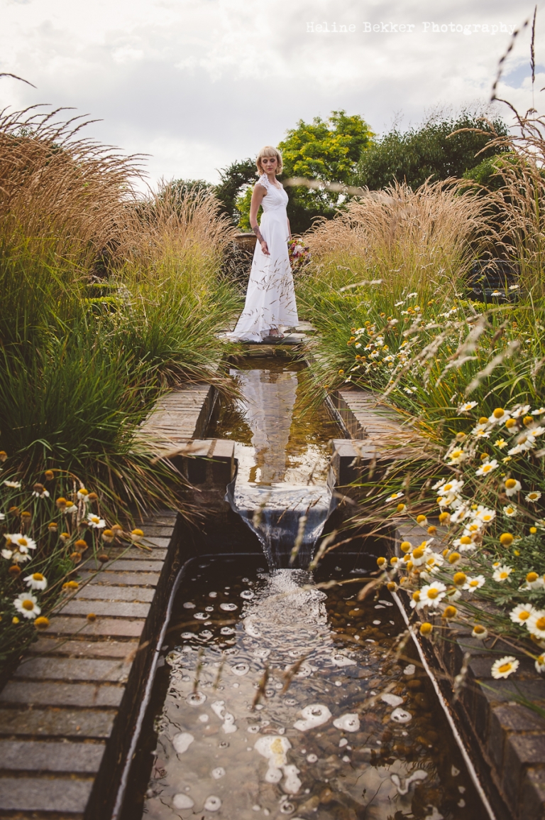 Impressionism_shoot_garden_wedding_inspiration_015