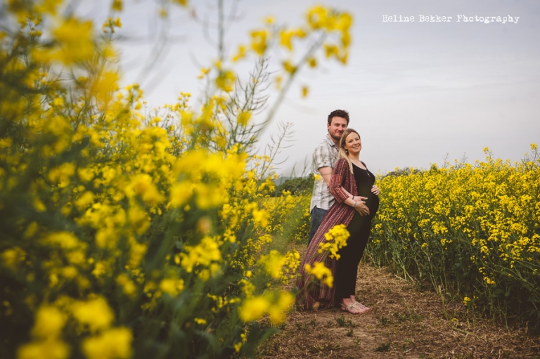 Gorgeous Outdoor Maternity Shoot by Heline Bekker